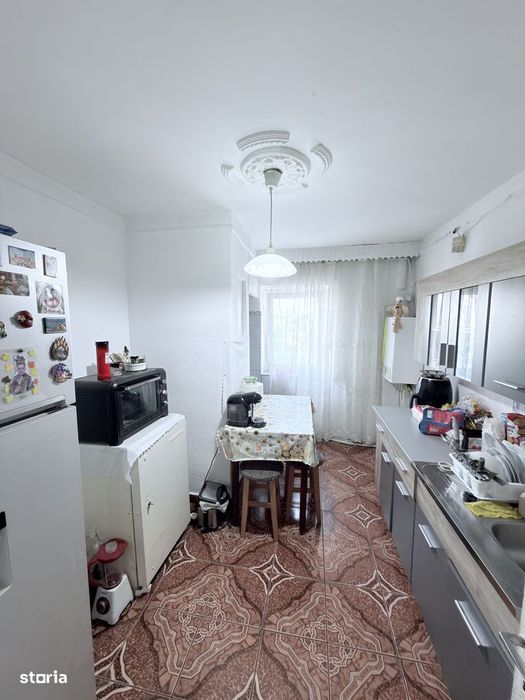 Apartament 3 camere str.Gen.Ghe Avramescu