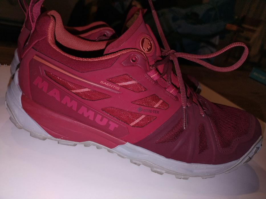 Туристически дамски маратонки Mammut
