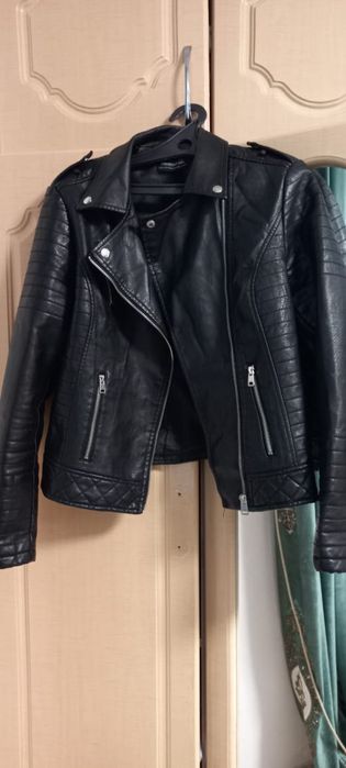 Продам кож зам куртку