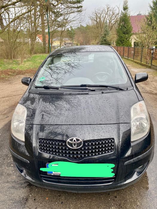 Vând Toyota Yaris