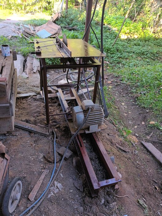 Circular trifazic pentru cherestea și grinzi, robust, cu băilog