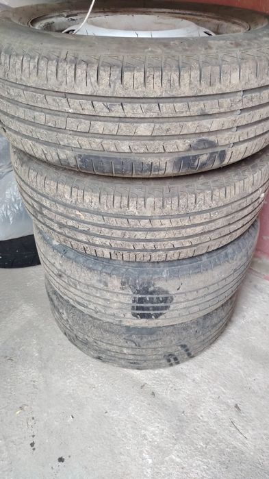 Продам диски с резиной на 15 хендай акцент