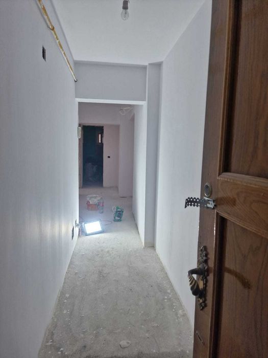 Proprietar , vand apartament 3 camere decomandat