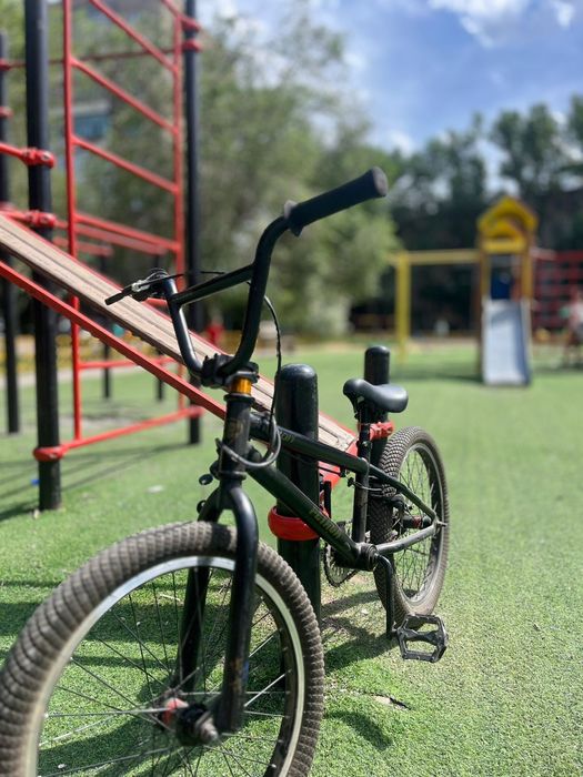 Трюковой велик BMX