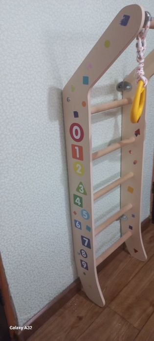 Шведская стенка детская