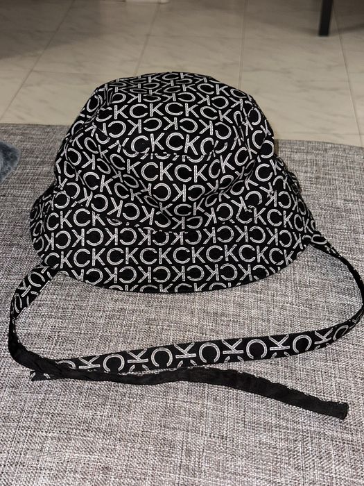 Шапка Calvin Klein двулицева