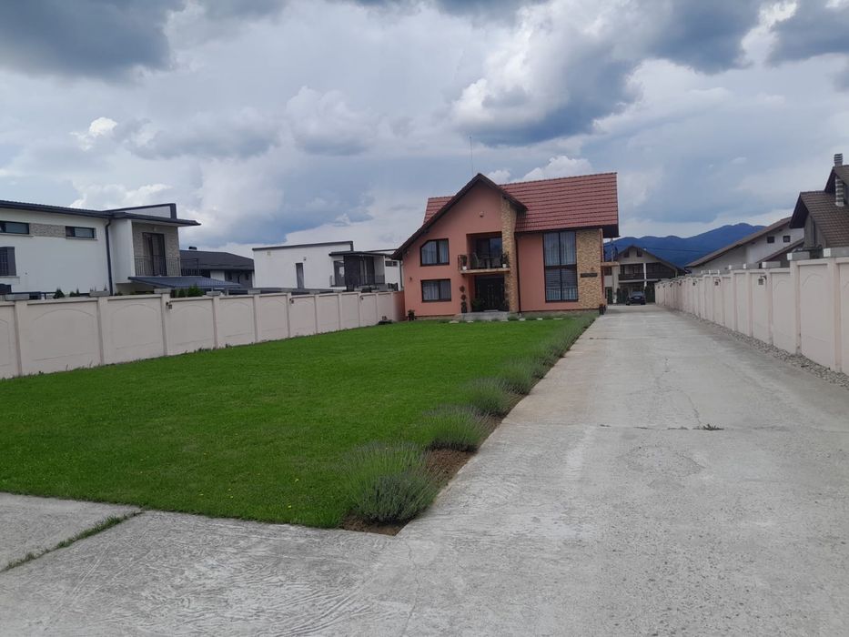 Casa de vanzare -Zona rezidentială- Castel Transilvania