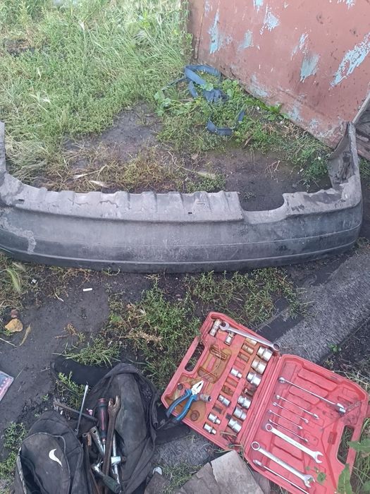 Продам на Ауди 80 б 3