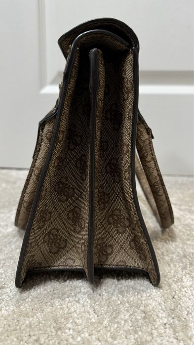 GUESS Дамска чанта