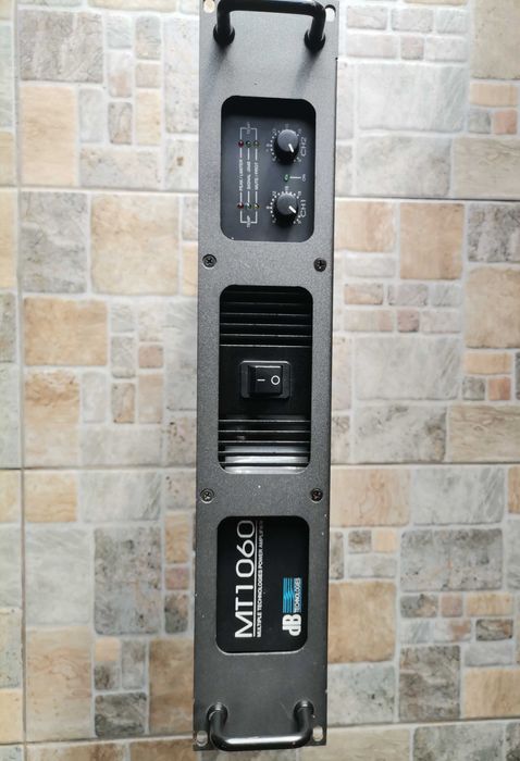 Amplificator de putere Db Technologies MT 1060