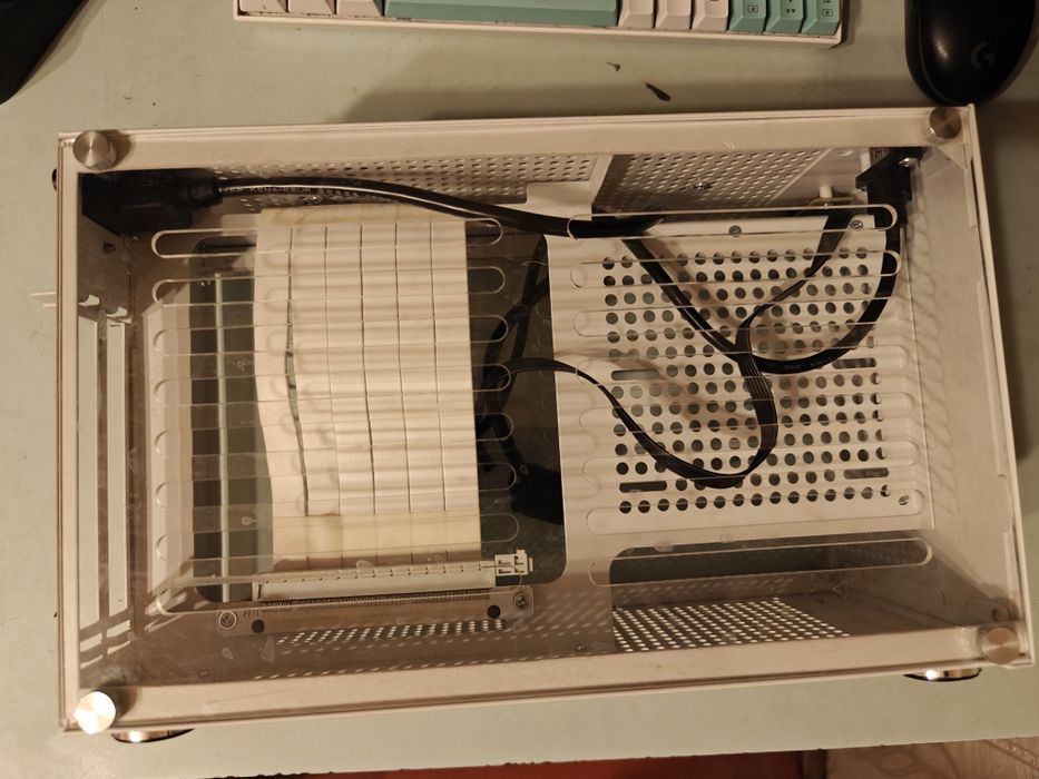 Мини-корпус на ПК