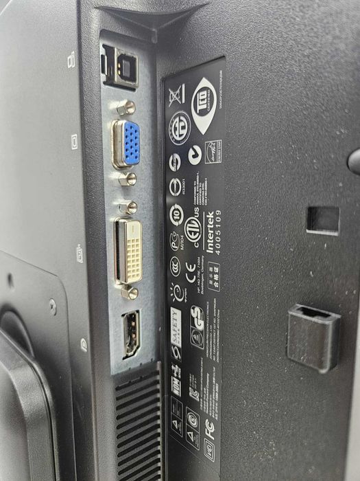 +Гаранция! IPS Монитор HP ZR2330w 23" инча + кабели