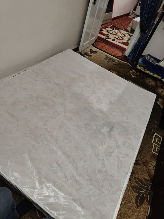 Матрас 2м×1.6м бу