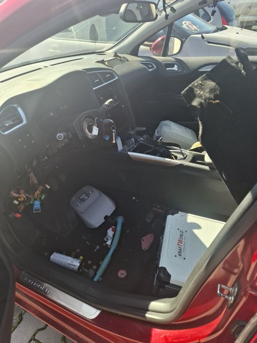 Ситроен с4 б7 на части бензин 1.6 120кс.