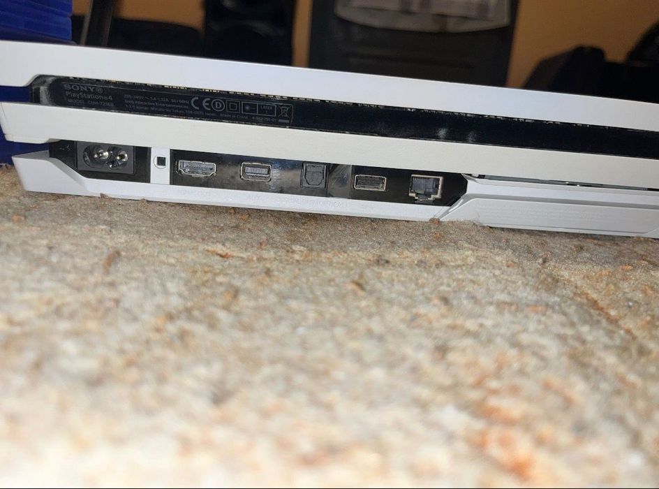 Playstation 4 Pro White