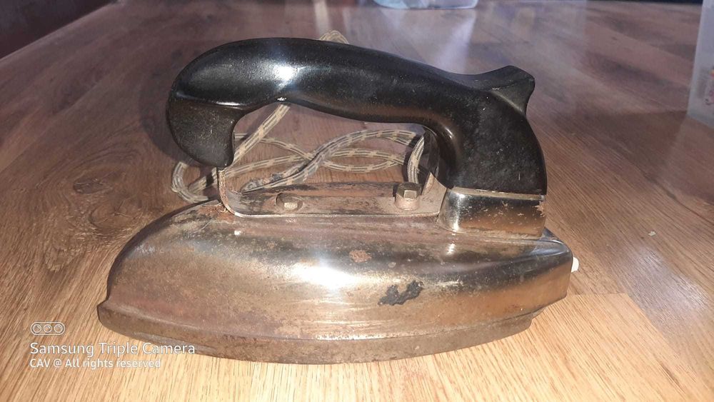 Fier de calcat vintage