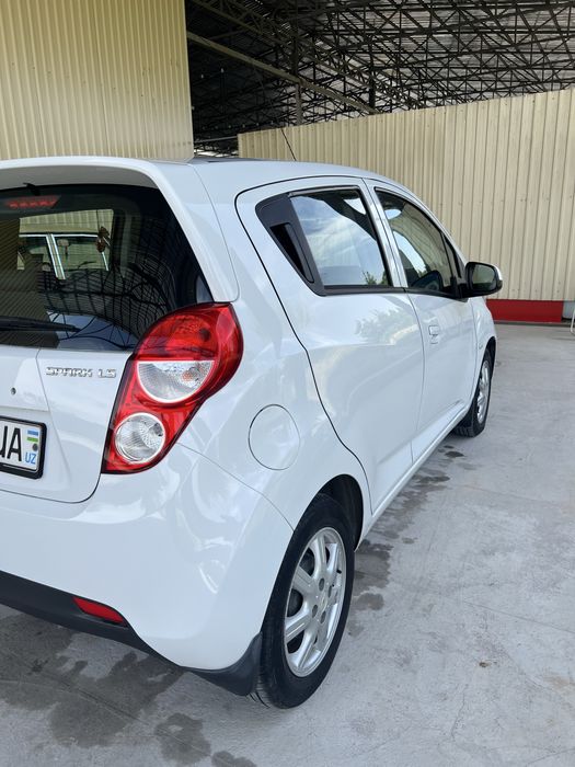 Chevrolet Spark 2012 yil