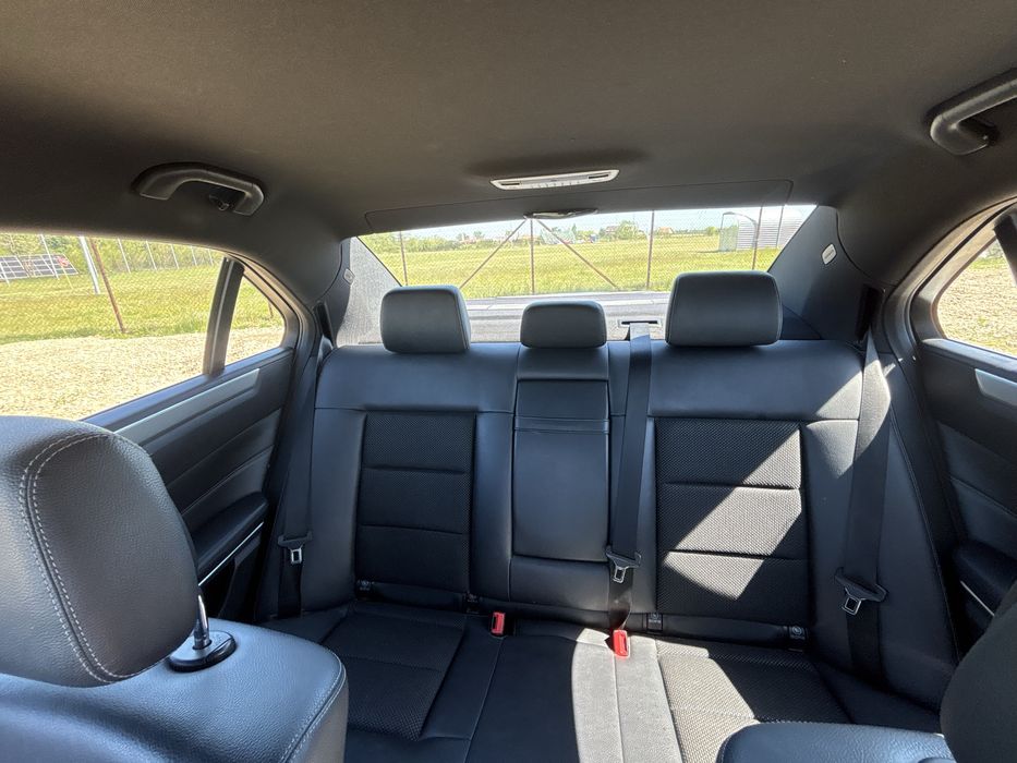 Mercedes E 300 hybrid motor defect