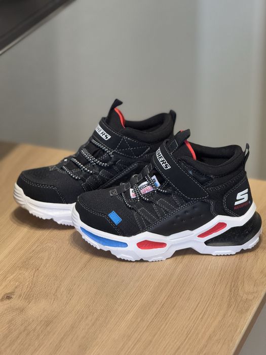 Ботинки Skechers на мальчика 27,5 размер