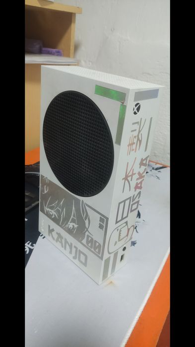 Продам игровую приставку