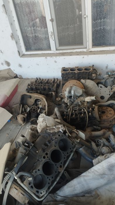 Продам на запчасть Mitsubishi R300