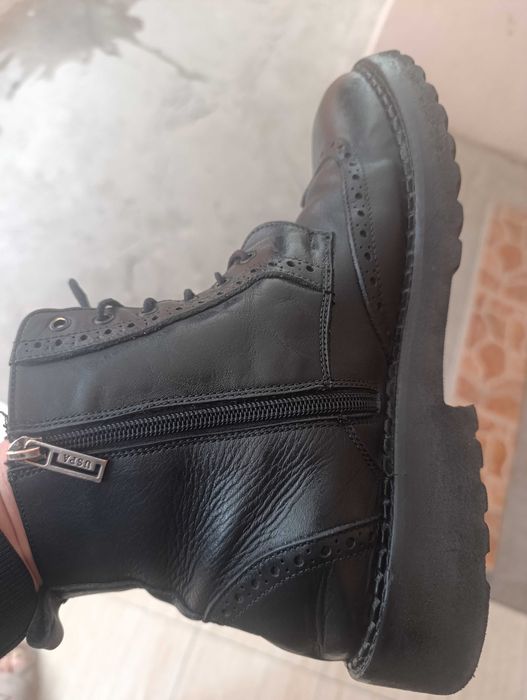 Продам мужские ботинки Polo,кожа,42,недорого