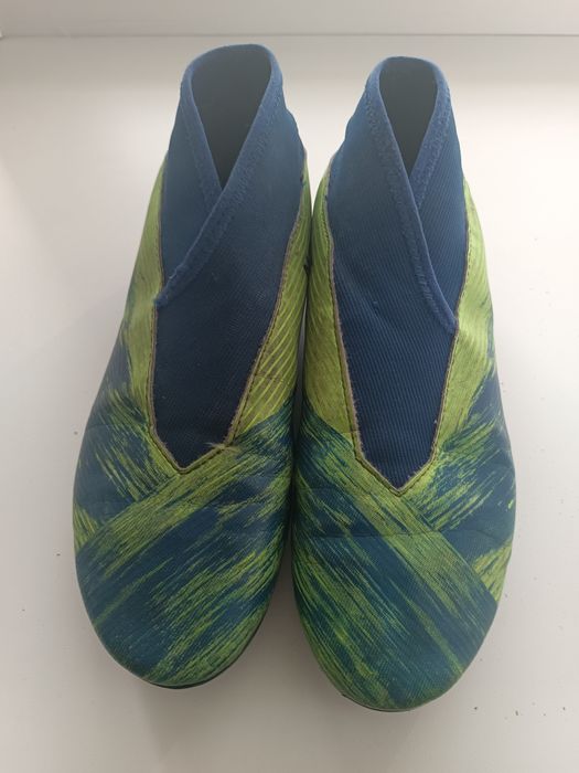 Футбольные бутсы nemesis adidas 37 размер