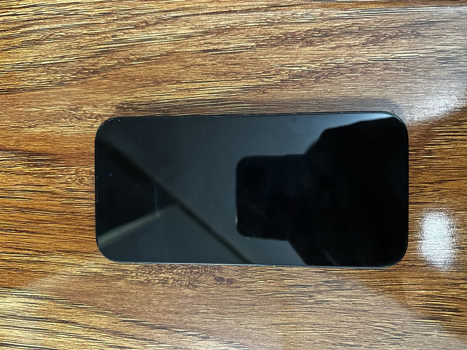 продам iPhone 14 про хорошом состояние