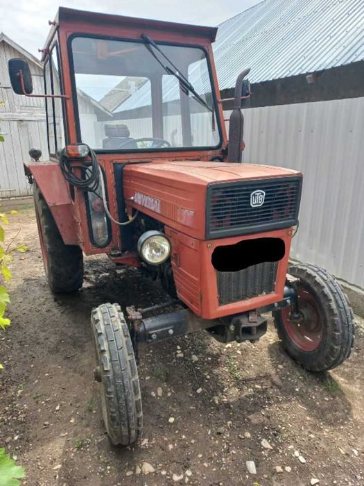 Tractor U 445 an 2003