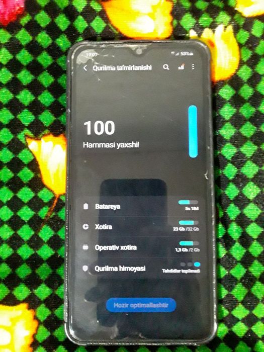 A10s 32 GB aperativka 2 GB Hamma joyi arginal.