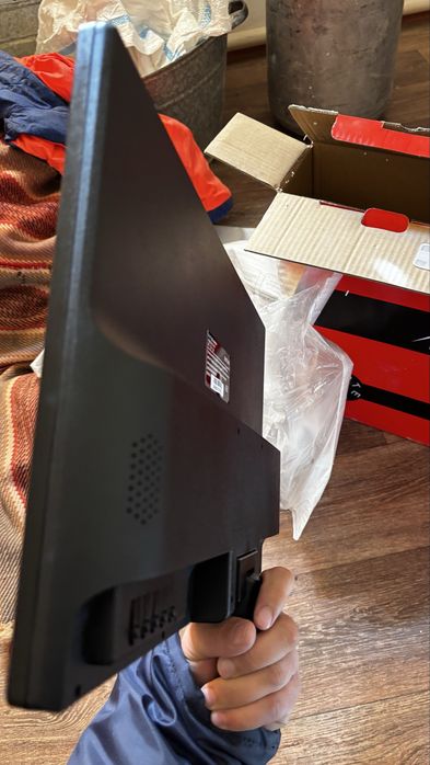 Монитор для компьютера от фирмы Broteko 185Н