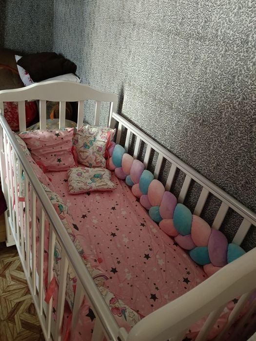 Продам кроватку, производство Россия, в хорошем состоянии цена 100.000