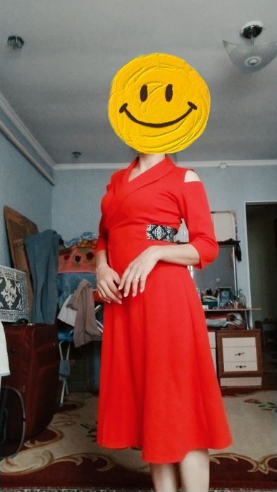 Разные платья женские