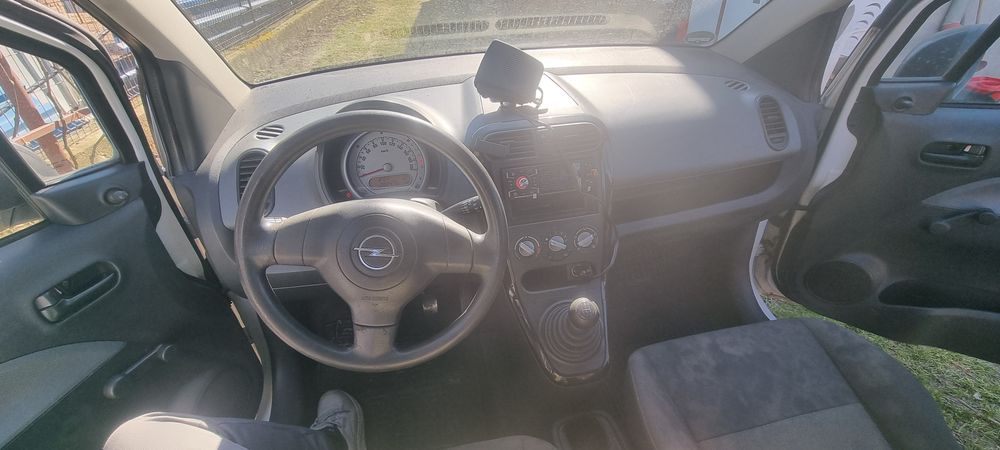 Opel agila 1.0 ecoboost