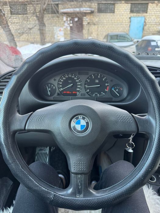 продам руль подходит на е36 е34
