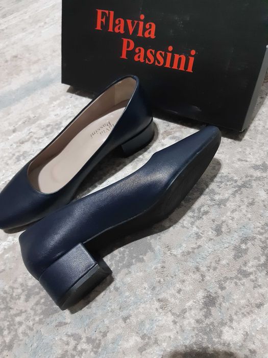 Pantofi 39 dama, Noi Otter