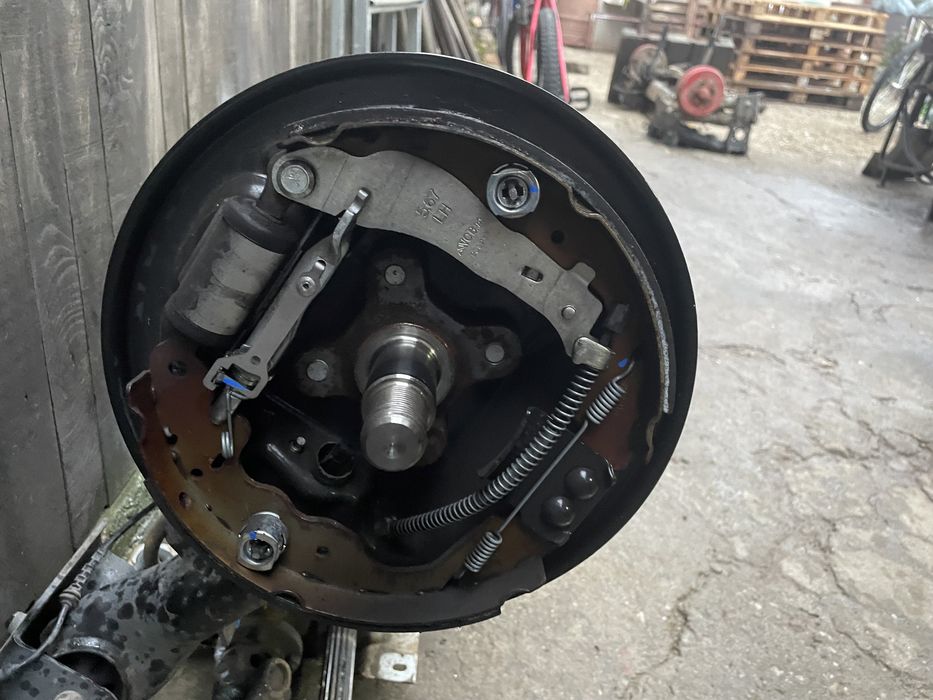 Vand tamburi spate Dacia Duster 2018/2020/ 4*2 Hjd