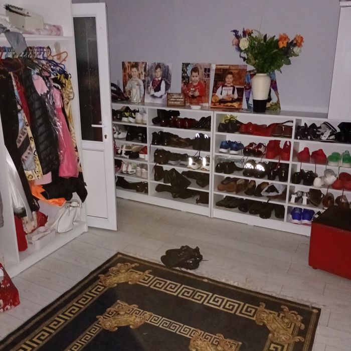 Vând vila/casa 4 dormitoare