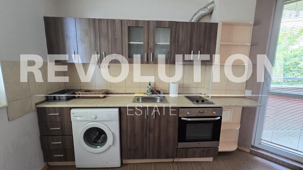 Дава се под наем Двустаен апартамент в Варна, Бриз - 81 кв.м за 500 € - Снимка #2