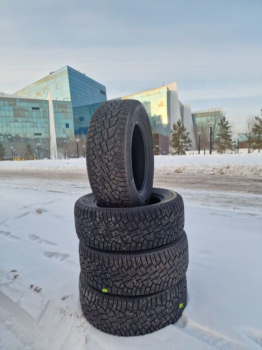 Зимние шины 265/60/18