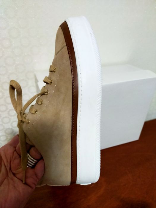 Продам Max Mara кроссовки (Оригинал)