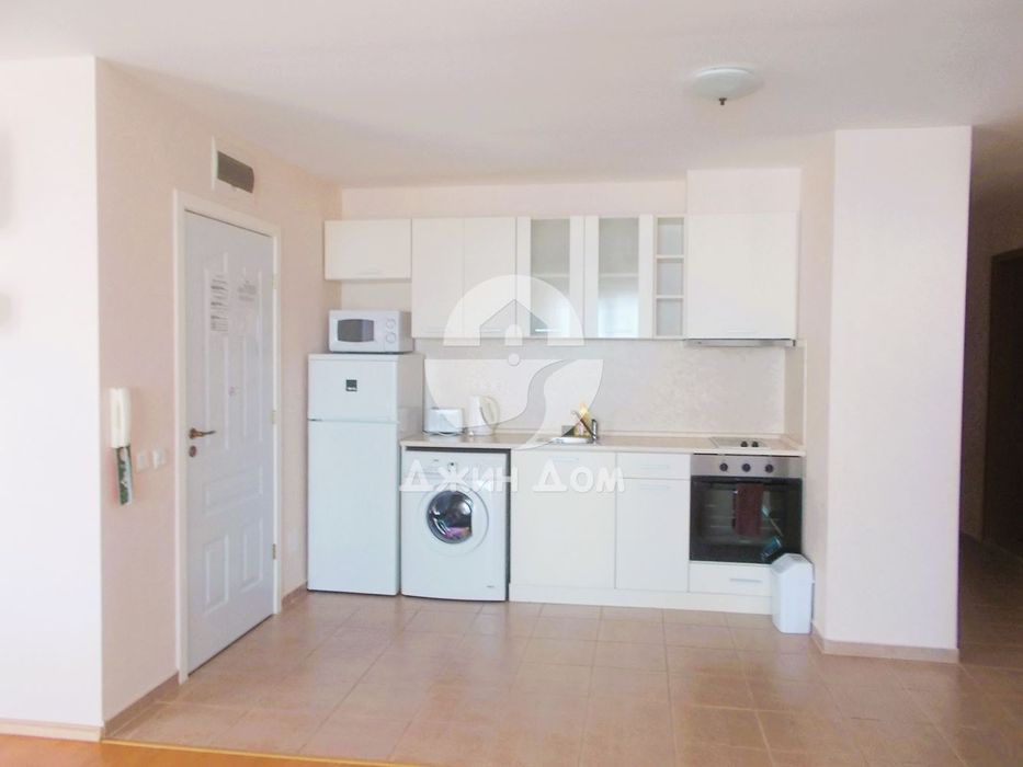 Продава се Тристаен апартамент в Свети Влас - 129 кв.м за 1853 €/кв.м - Снимка #3