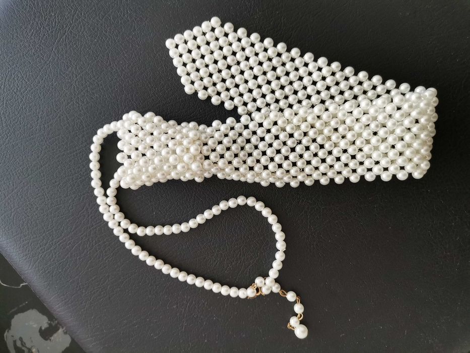 Естравагантно перлено колие, Ново