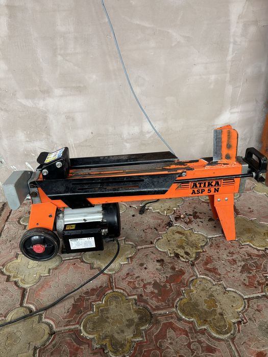 Vand despicator/spargator de lemne