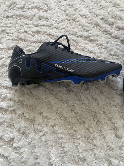 Ghete de fotbal Nike Mercurial