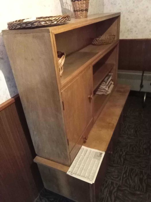 Шкаф - Бюфет в добро състояние