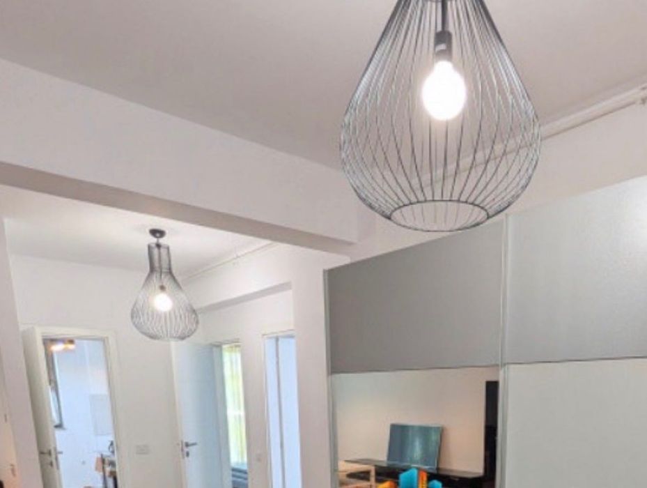 Lampa hol. Plafoniere.