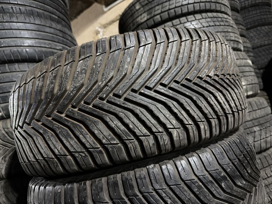 MICHELIN cross 2 235/55/19