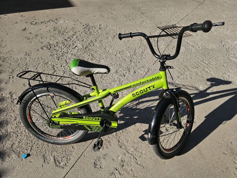 Продавам детски велосипед 20"