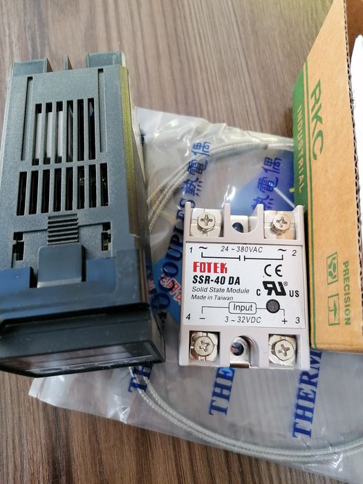 Контроллер температуры (терморегулятор)